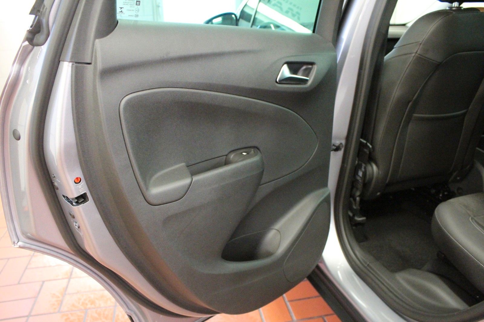 Fahrzeugabbildung Opel Crossland Ultimate 1.2 Turbo