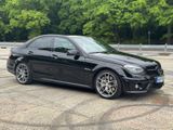 Mercedes-Benz C 63 AMG 7G-Tronic/Navi/Key-Go/harman-kardon - Mercedes-Benz C 63 AMG aus 2010