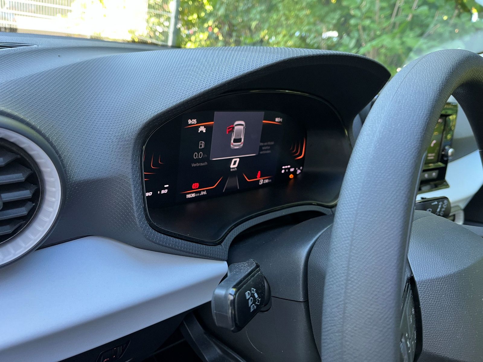 Fahrzeugabbildung SEAT Ibiza 1,0 TSI SHZ PDC LED ALU PDC FULL LINK MFL
