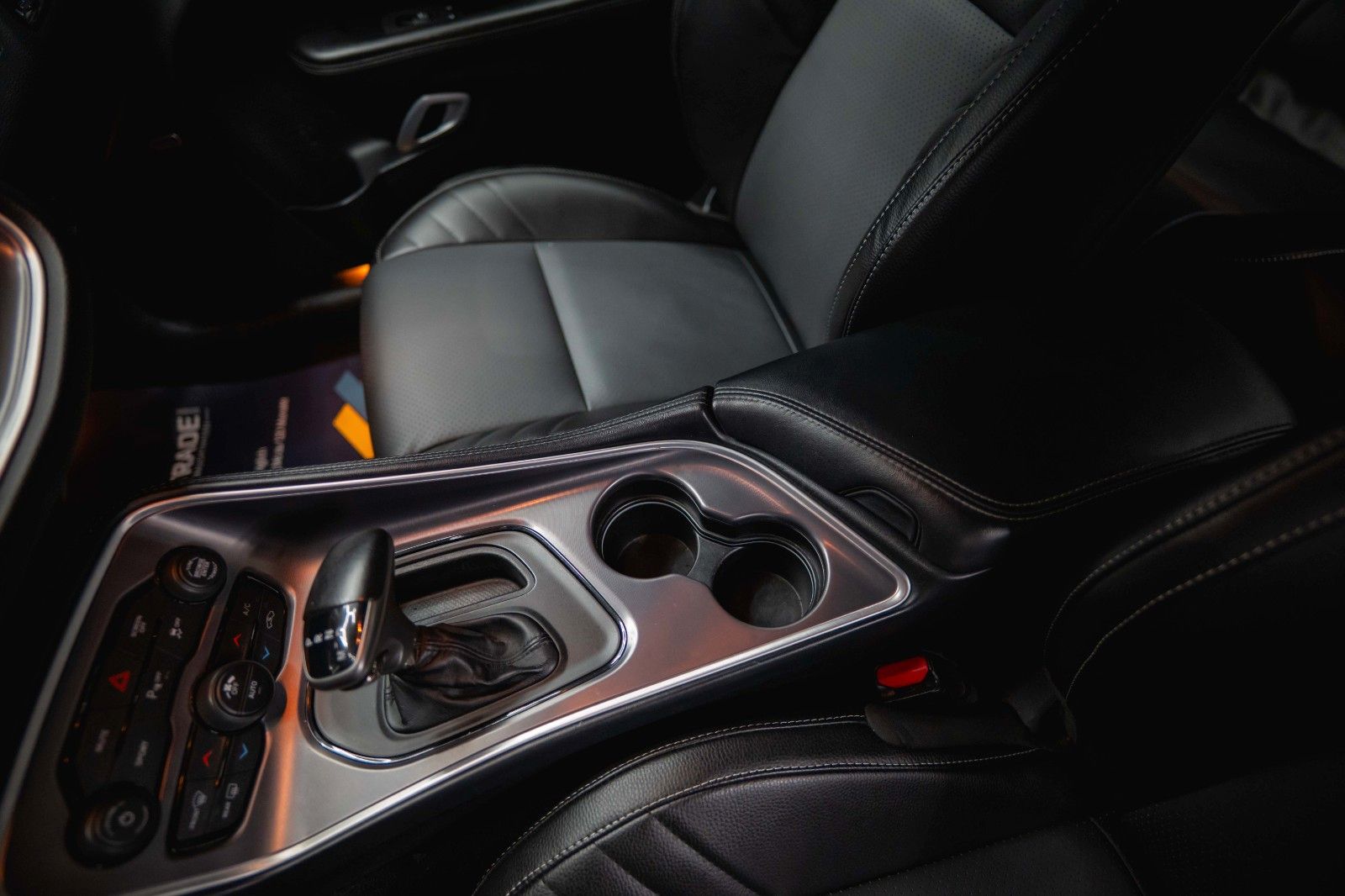 Fahrzeugabbildung Dodge Challenger 5.7 V8 R/T SRT WIDE BODY *LED*19%*