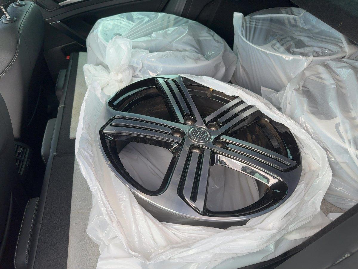 Volkswagen Golf R BMT 4Motion ACC+CA+ DynLicht+GJR+Allrad