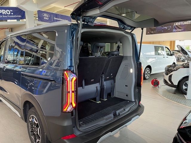 Fahrzeugabbildung Ford Tourneo Custom Bus 320 L1 Active 2.0 Tempomat