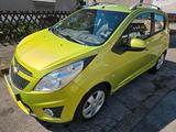 Chevrolet Spark 1.2l 4 Zylinder - Chevrolet Spark mit Benzin-Antrieb: Limousine, 1.2