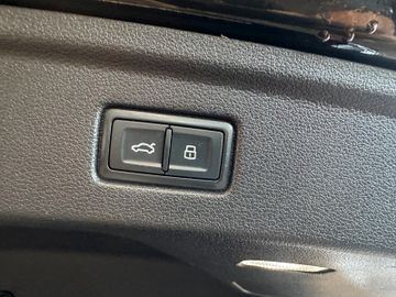 Audi A5 *Sportback*StandHZ*TEMPO*NAVI*PDC*S-Line*