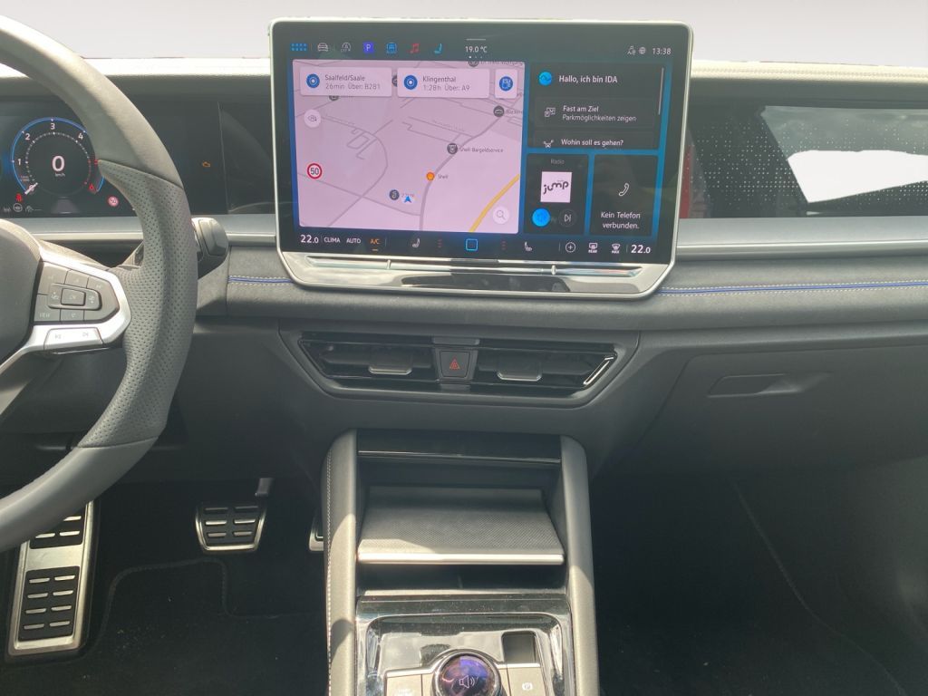 Fahrzeugabbildung Volkswagen Tayron 2.0 TDI SCR 4MOTION DSG R-Line