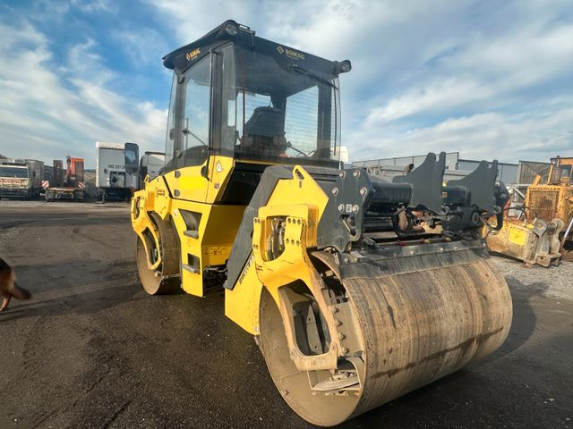 BOMAG B151AD-5AM Asphaltmanager