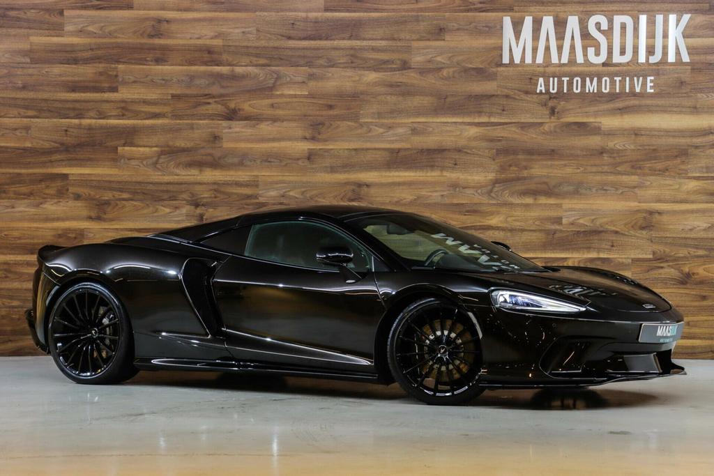 McLaren GT