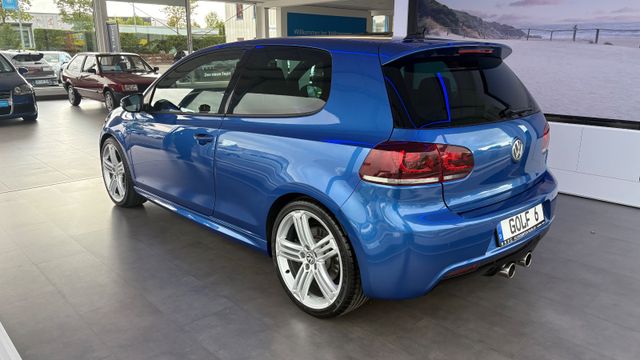 Foto Nummer 2: VW Golf