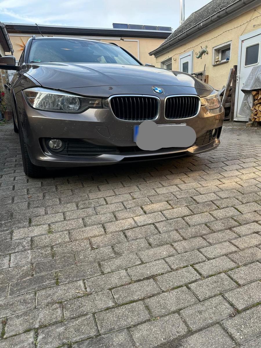 BMW 316 2013 — interior