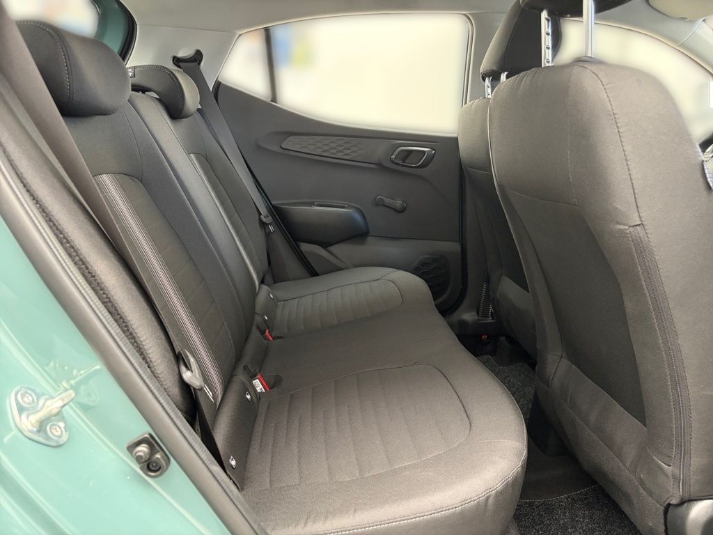Fahrzeugabbildung Hyundai i10 1.0 Select Facelift Fernlichtass. Kam. Navi