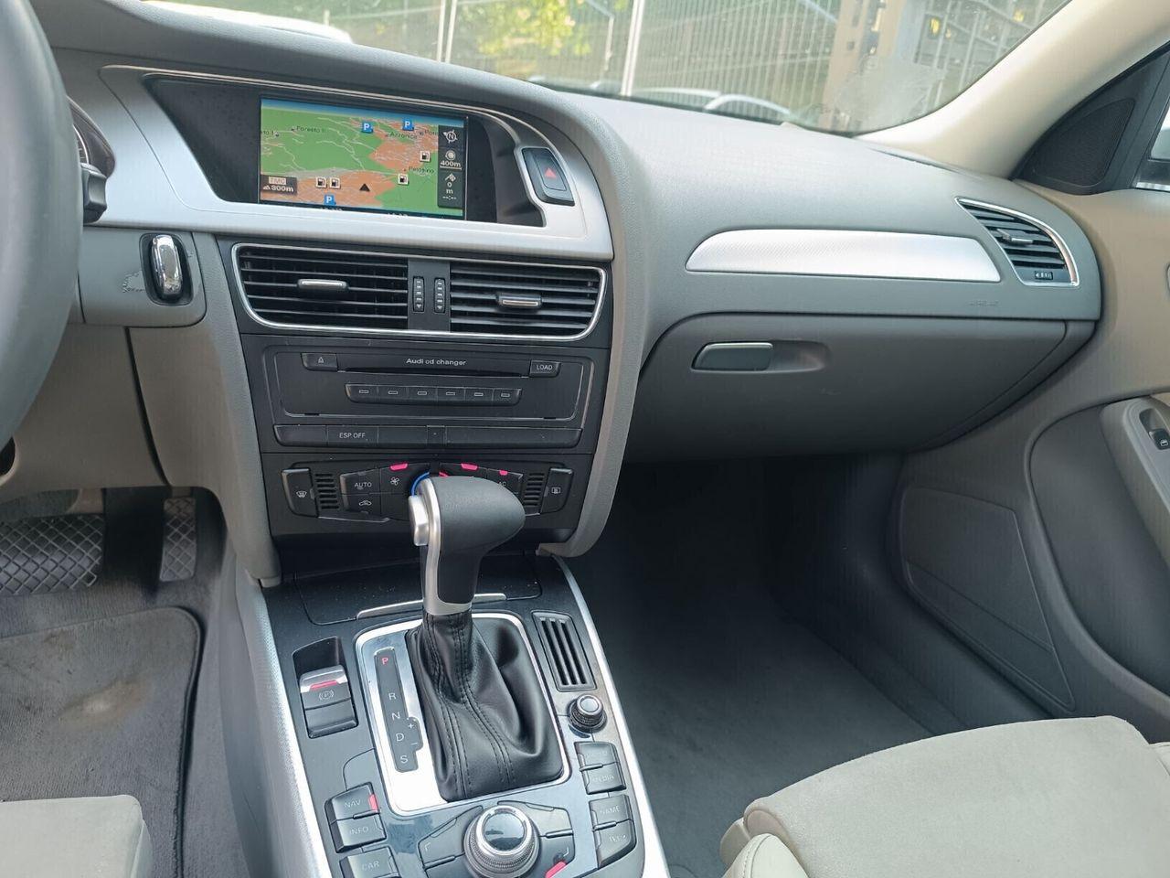 Audi A4 2009 — photo 13