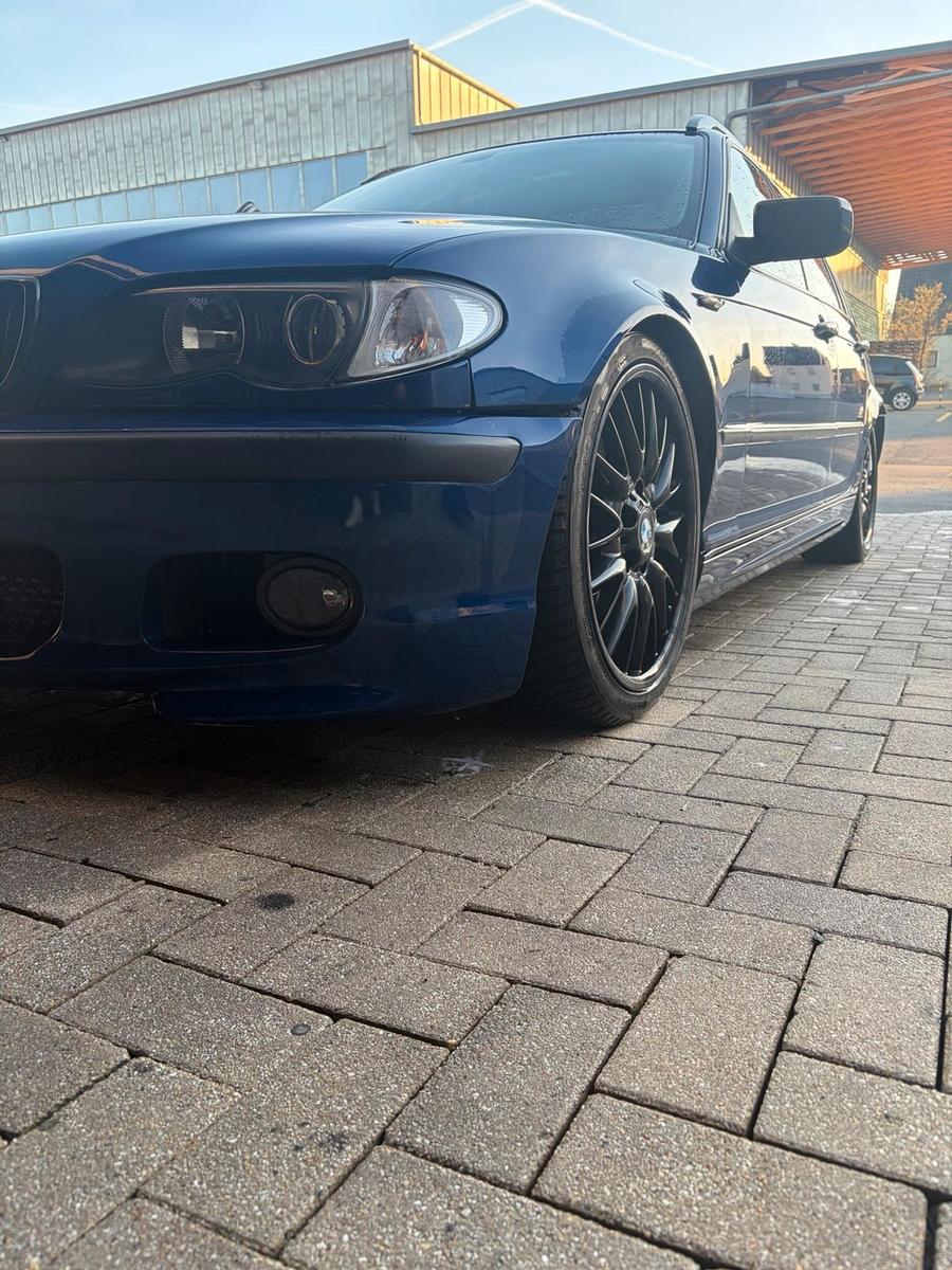 BMW 320