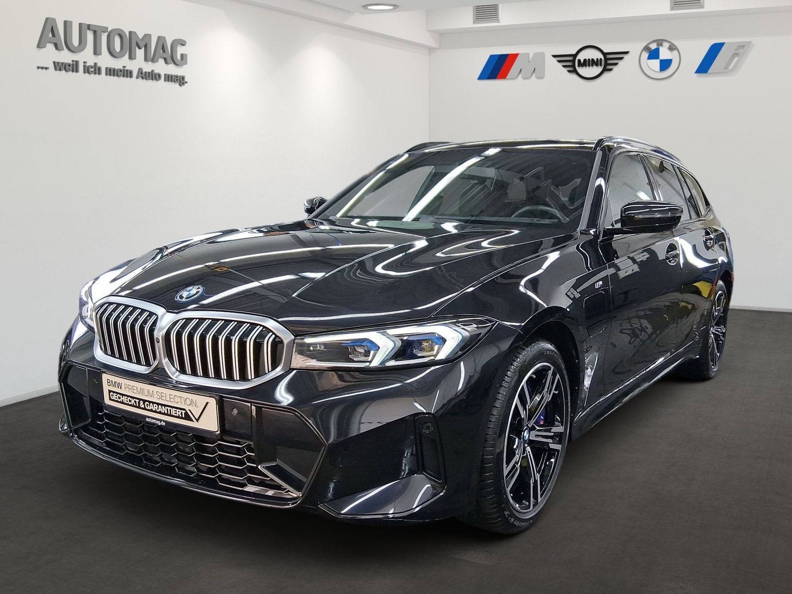 BMW 330e Touring M-Sport*Panorama*AHK*DrivingAssist*