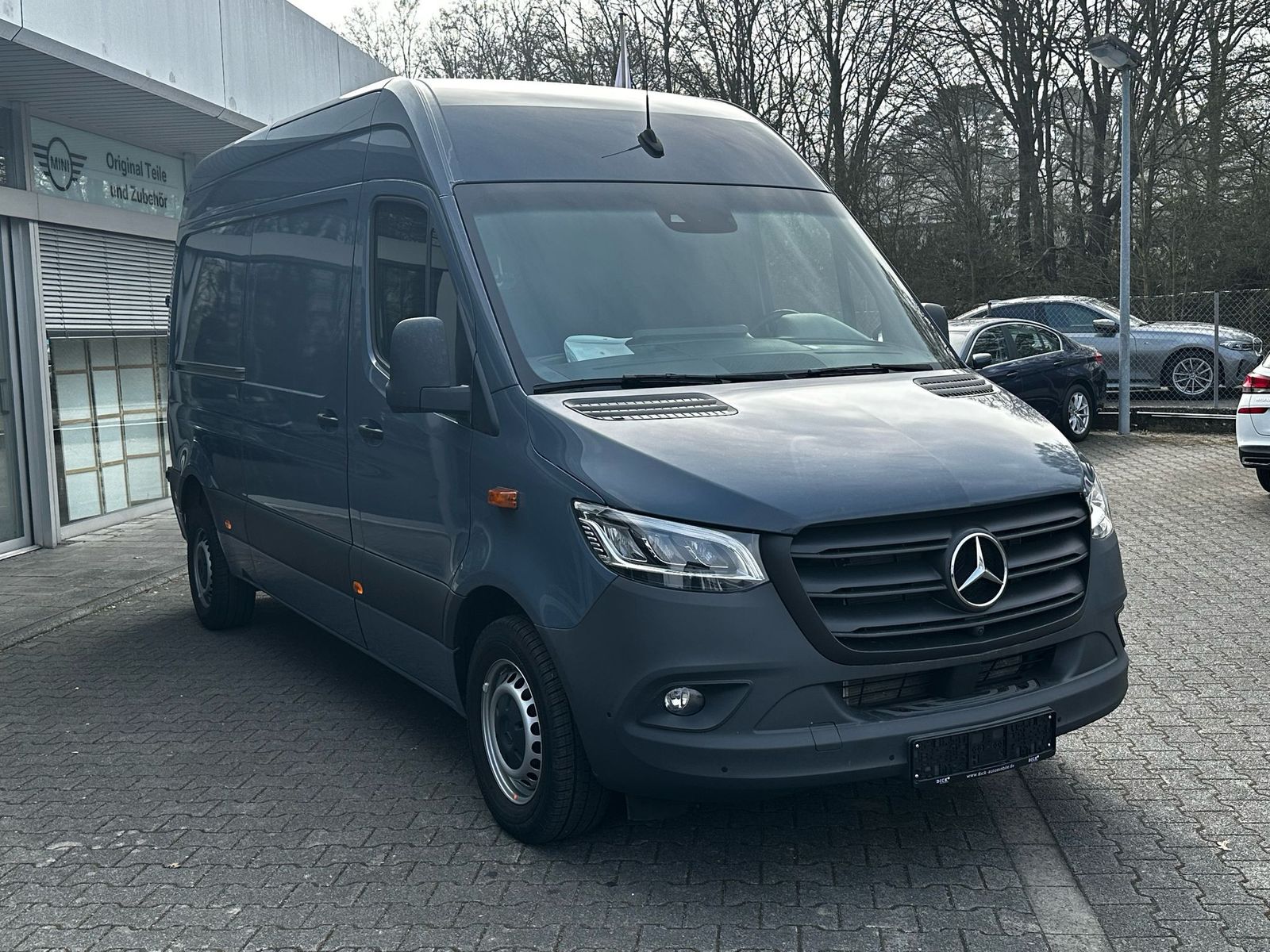 Fahrzeugabbildung Mercedes-Benz Sprinter 315d 9G FWD L2/H2 LED+NAV+360+ACC+VOLL+