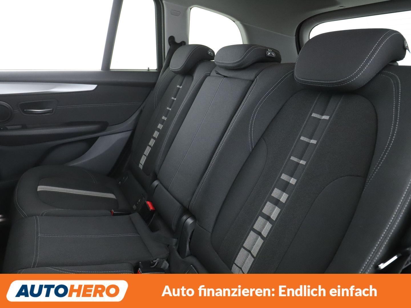 BMW 220i Gran Tourer Advantage Aut.*NAVI*LED*PDC*