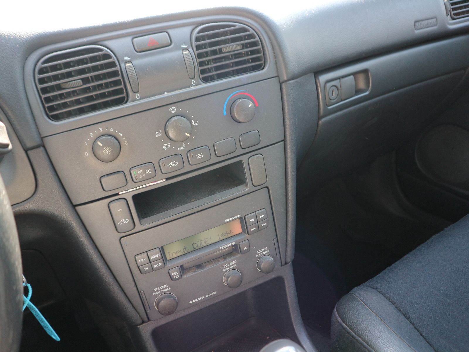 Fahrzeugabbildung Volvo V40 1.6 Klima