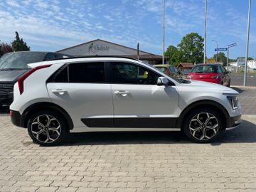 Fahrzeugabbildung Kia Niro Spirit tot. Wink.Ass., Verkehrszeichenerk.