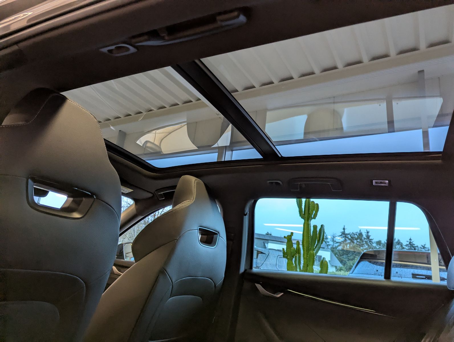 Изображение автомобиля SKODA Octavia 1.5 TSI Sportline Pano Martix Cam AHK