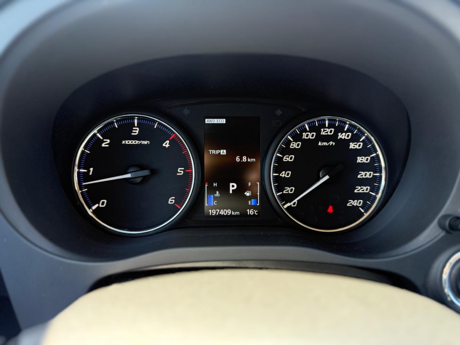 Mitsubishi Outlander SUV-Star+ 4WD