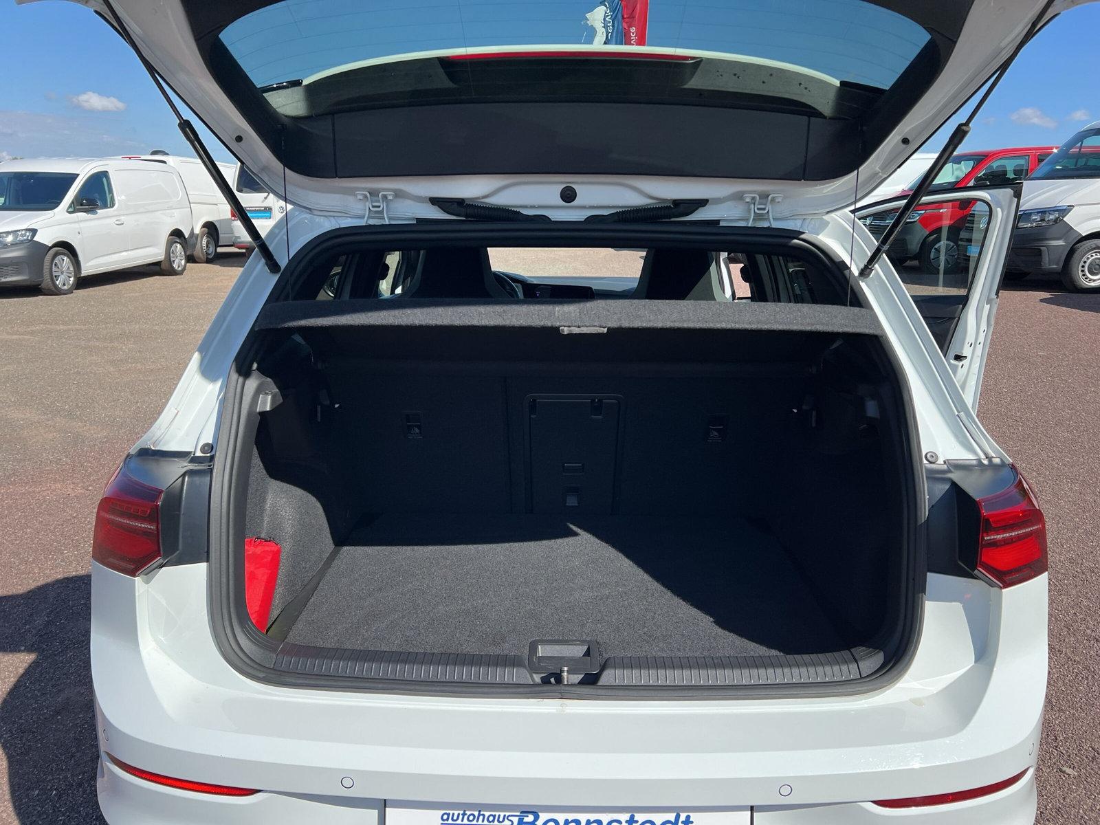 Volkswagen Golf VIII GTD DCC MATRIX APP KAMERA PANO 19", миниатюра 8