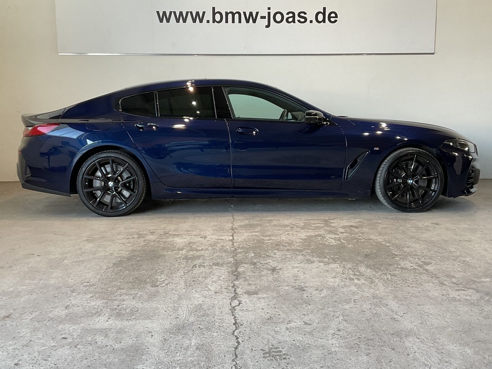 Fahrzeugeinzelansicht 16 Fahrzeugabbildung BMW M850i xDrive Sitzbelüftung~Laserlicht~Panoramada