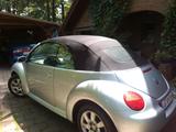 Volkswagen New Beetle 1.6 Cabriolet - - Volkswagen New Beetle mit Benzin-Antrieb: Silber, Cabrio, 1.6