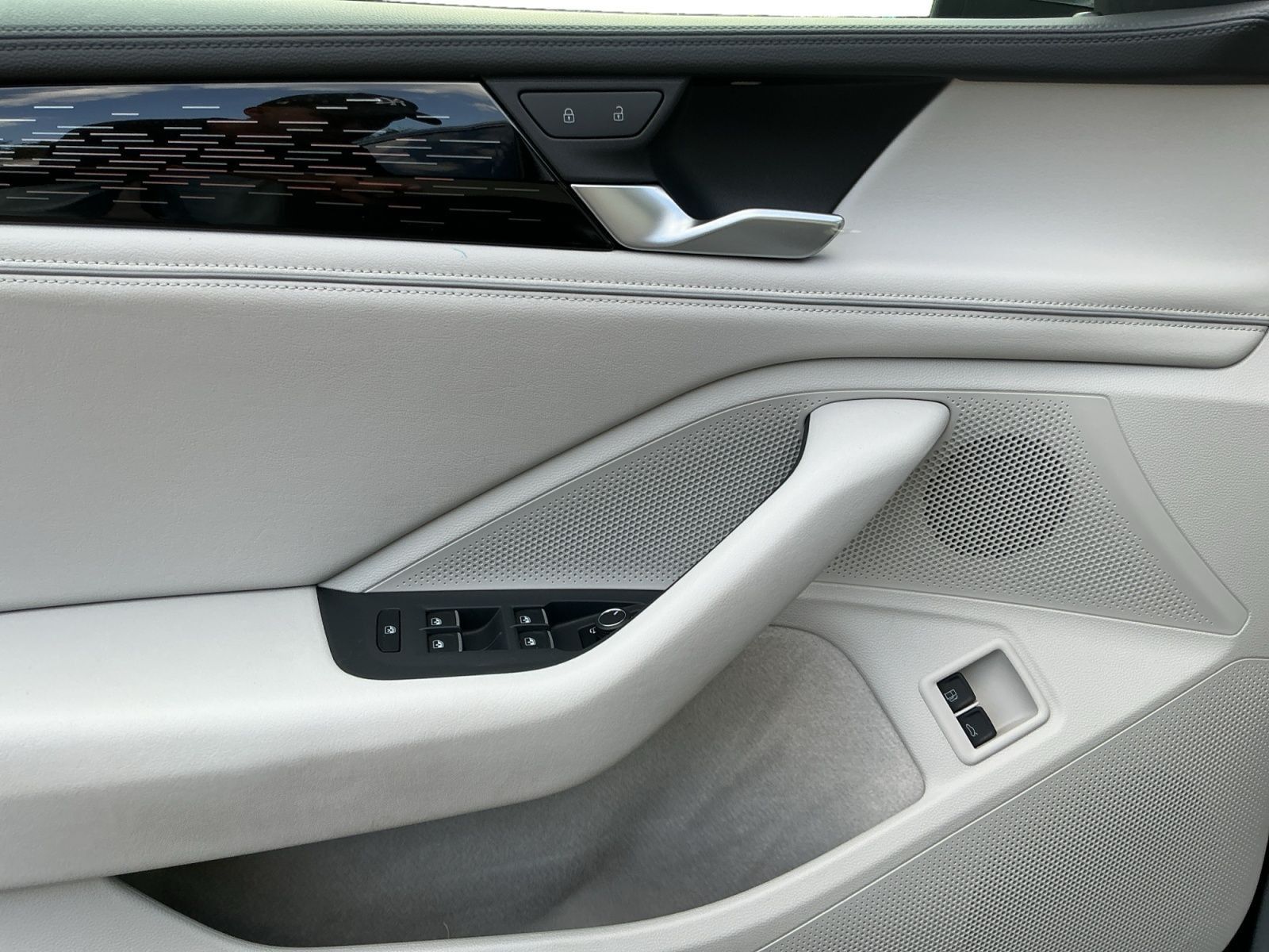 Volkswagen Passat Variant - Bild 15