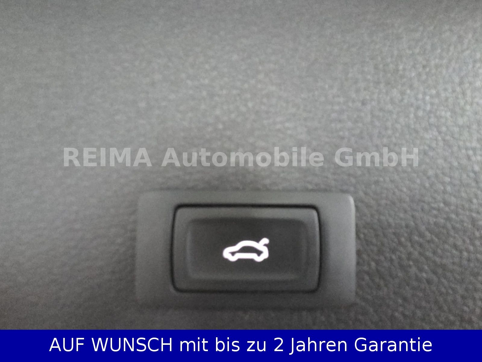 Fahrzeugabbildung Audi e-tron 50 quattro advanced, Pano, SOH 93,7%