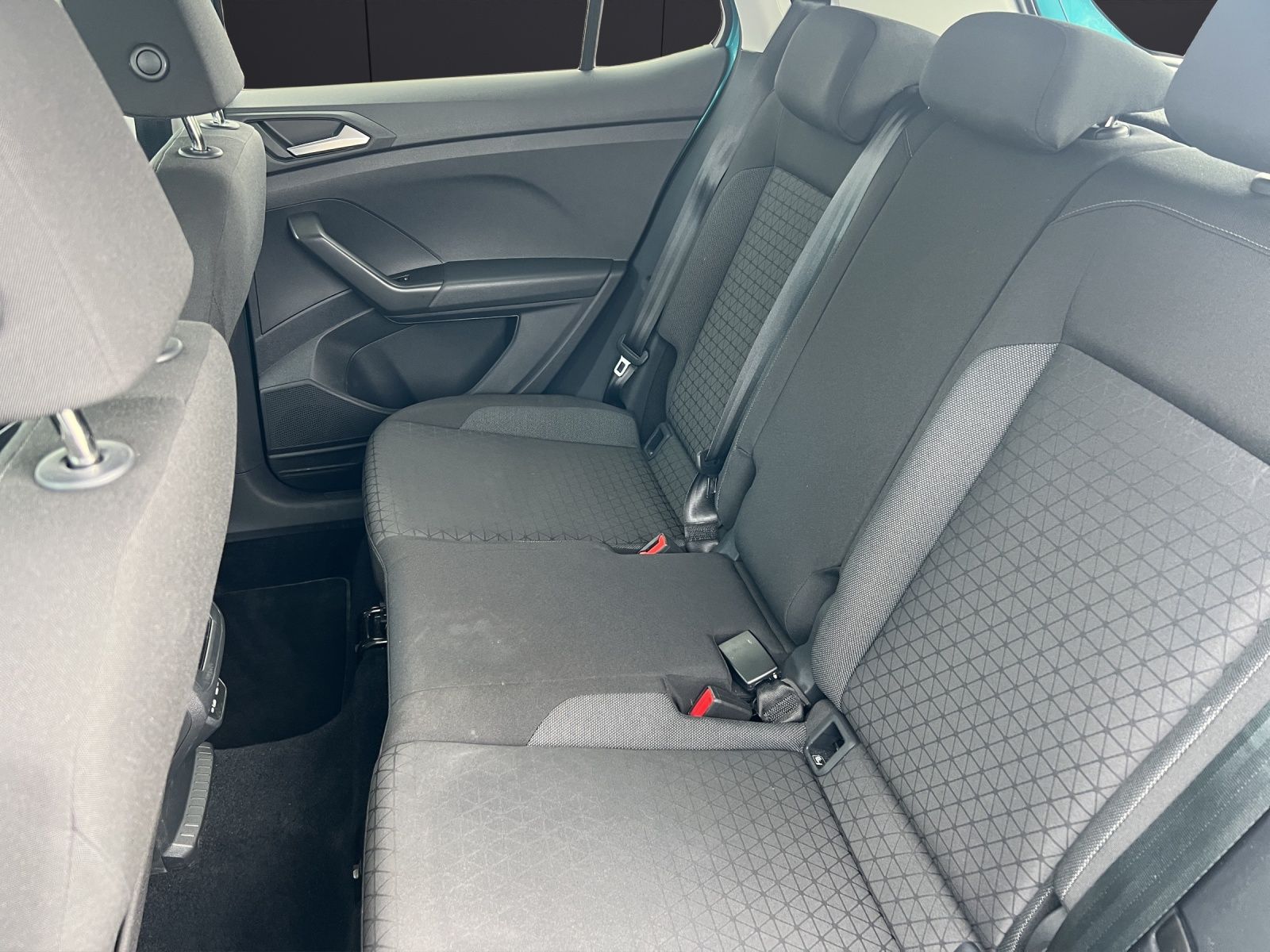 Fahrzeugabbildung Volkswagen T-Cross Life TSI LED ACC SHZ PDC WeConnect