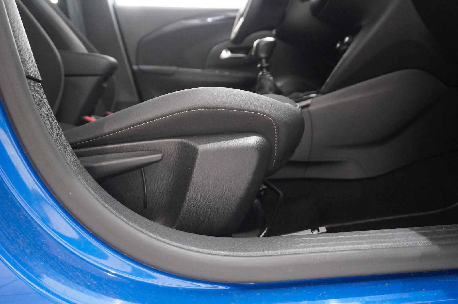 Fahrzeugabbildung Opel Corsa F 1.2T ELEGANCE NAVI/LED/SPORT/VIRTU./DAB+