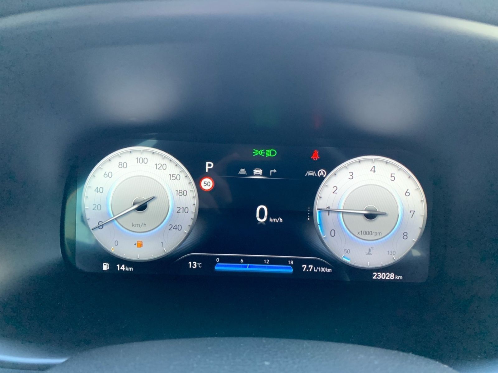 Fahrzeugabbildung Hyundai i30 Kombi 1.0 T-GDI 7-DCT Advantage LED Navi