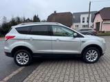 Ford Kuga Titanium - silberne Ford Kuga