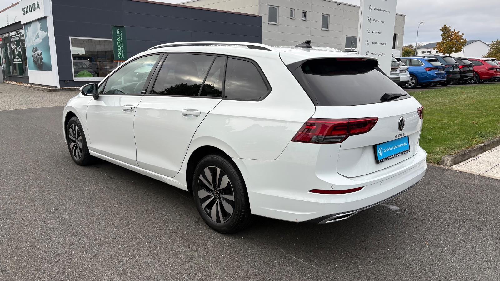 Volkswagen Golf VIII Var. Move 1.0 TSI LED,KLIMA,APPCONNECT