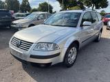 Volkswagen Passat 1.6 Comfortline TÜV 08-26/KLIMA/AHK - Volkswagen Passat aus 2003: Kombi
