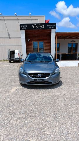 Volvo V40 D2 Momentum