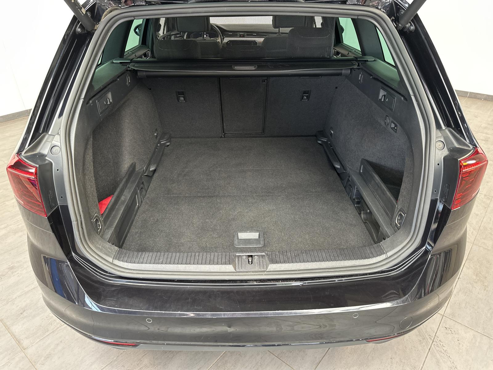Volkswagen Passat 2.0 TSI DSG R-Line NAV+MATRIX+AHK, миниатюра 6