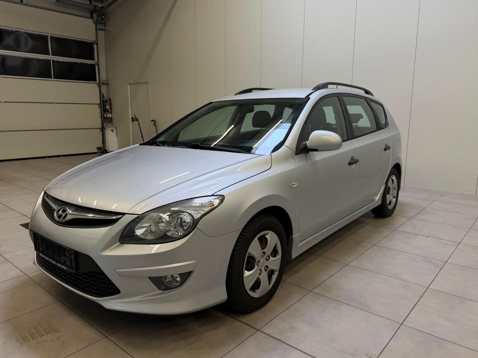 Hyundai i30 CW 1.4  / AUX / USB / KLIMA
