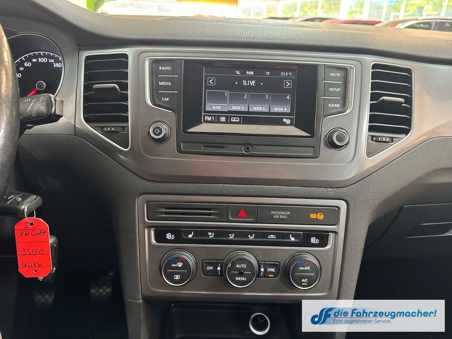 Fahrzeugabbildung Volkswagen Golf Sportsvan VII Trendline BMT Start-Stopp Spe