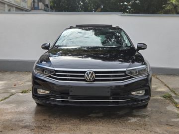 Volkswagen Passat - 2