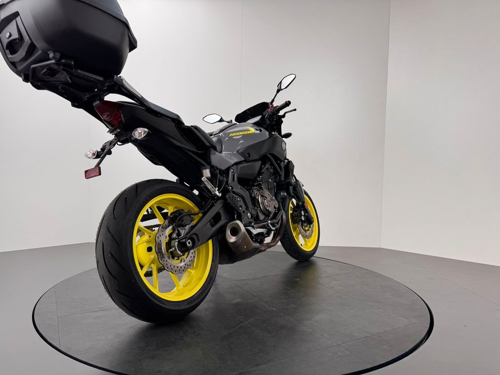 Fahrzeugabbildung Yamaha MT07 *TOP-ZUSTAND *1. HAND *REIFEN NEU