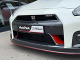 Nissan GT-R PREMIUM AKRAPOVIC SCHALENSITZ UNFALLFREI - Nissan GT-R: Automatik