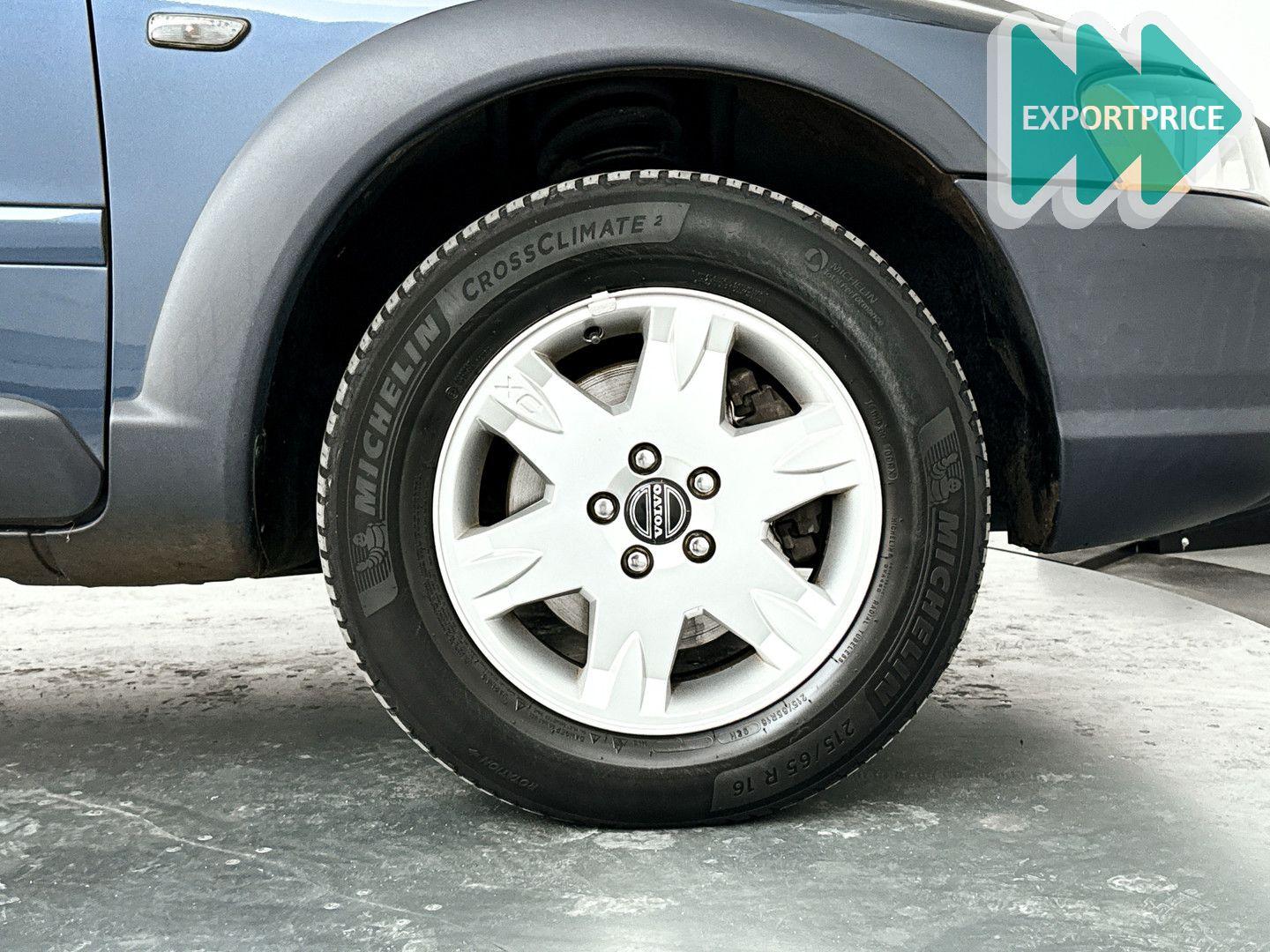 Volvo XC70 2006 — photo 26