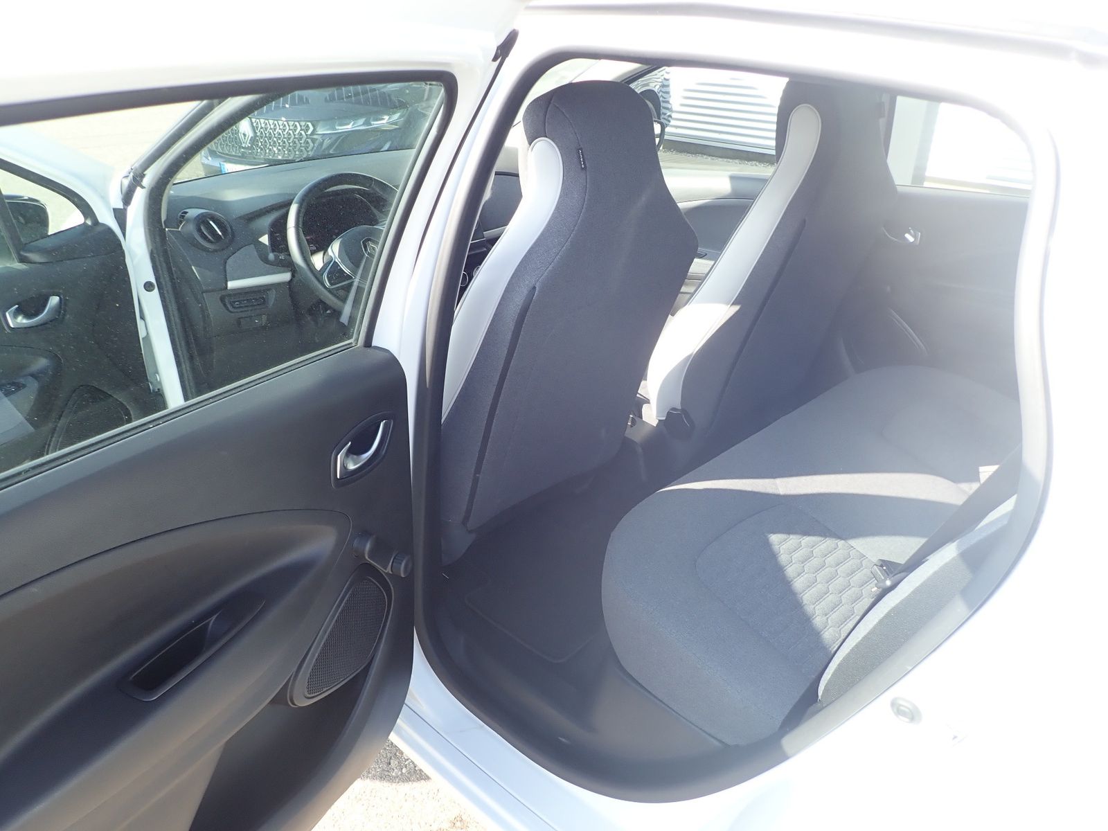 Fahrzeugabbildung Renault ZOE Evolution EV50 110PS