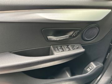 Fahrzeugabbildung BMW 218i Gran Tourer M Sport HiFi DAB Alarm 7-Sitze