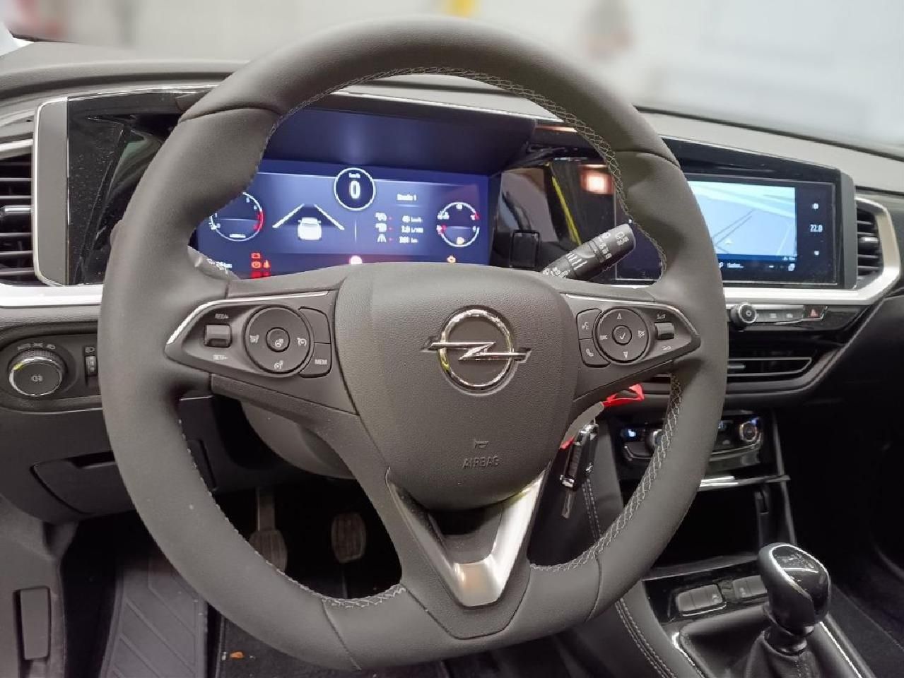 Fahrzeugabbildung Opel Grandland 1.2T GS - Navi, 360°Kamera, Sitzhz+Len