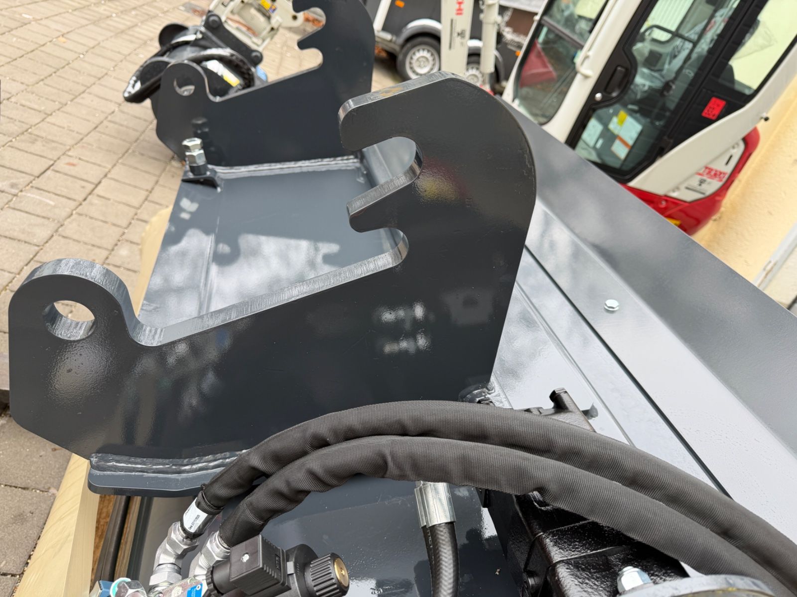 Fahrzeugabbildung Volvo CNF-BMX 400 Betonmischschaufel für Radlader