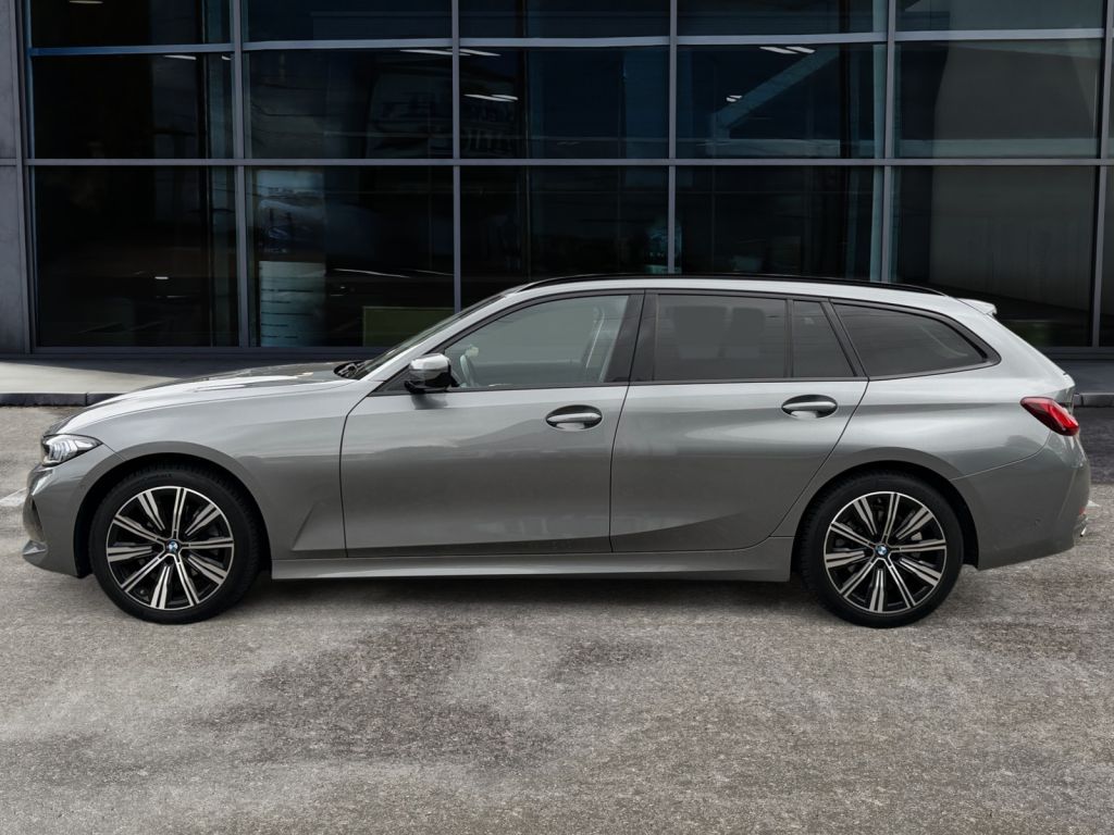 Fahrzeugabbildung BMW 320i Touring Aut.