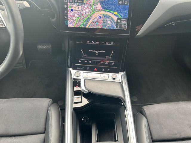 Audi Q8 e-tron - Bild 12