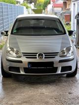 Volkswagen VW Golf 5 Mit Neu TÜV und Service - Volkswagen Golf aus 2004: Kombi
