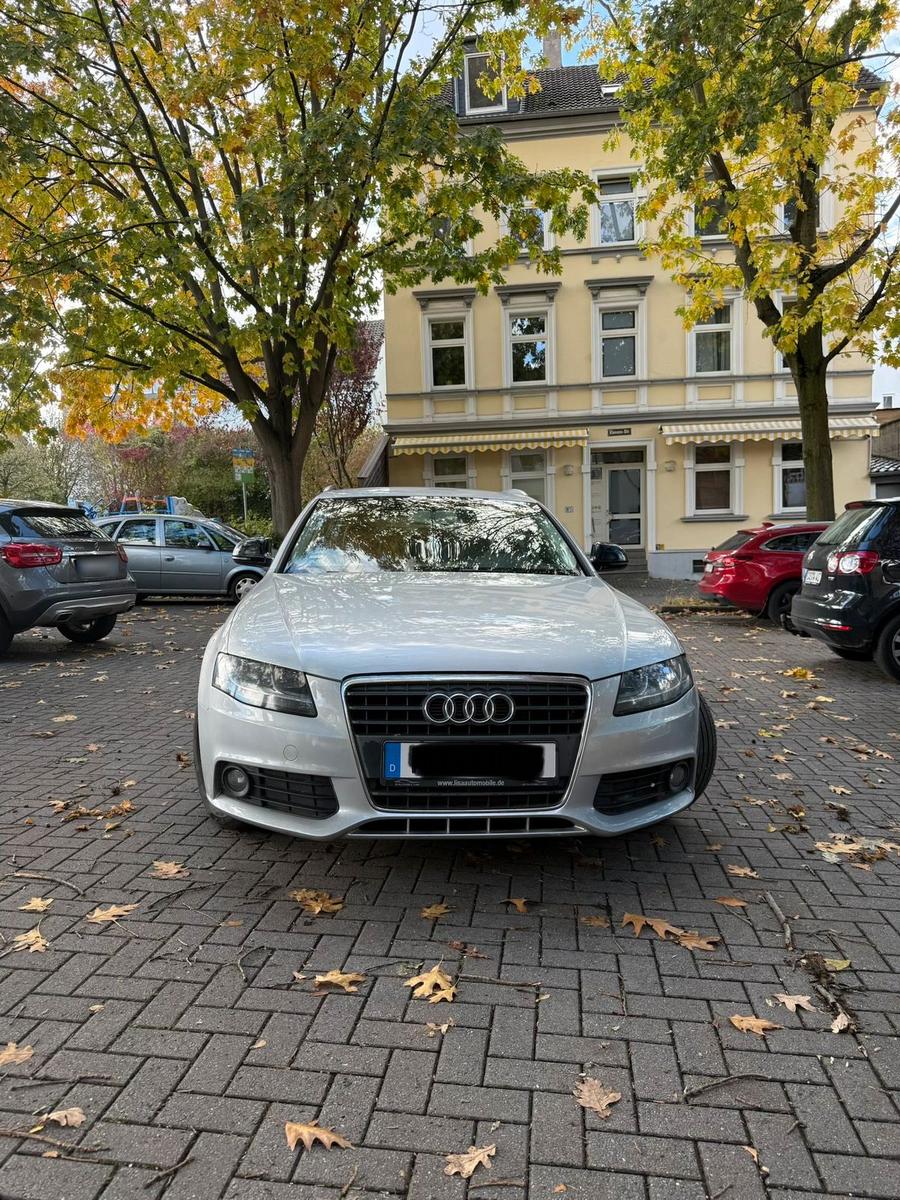 Audi A4 2009 — engine 170 HP (125kW)